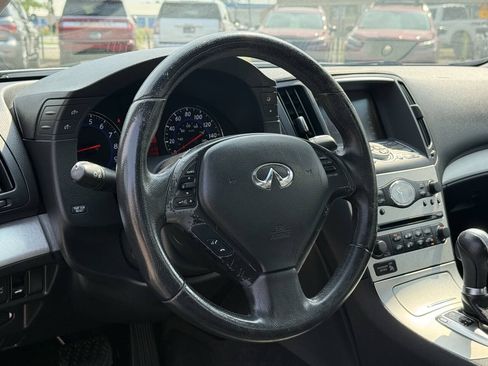 Used 2009 INFINITI G37 x Sedan w/ Premium Pkg AWD/4WD image 2