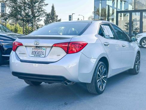 Used 2018 Toyota Corolla SE FWD image 7