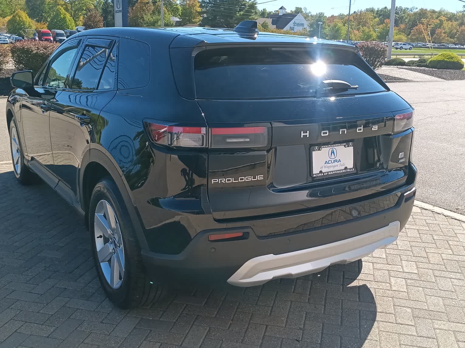 Used 2024 Honda Prologue EX image 3