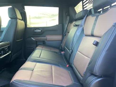 Used 2020 Chevrolet Silverado 1500 High Country w/ Technology Package image 15