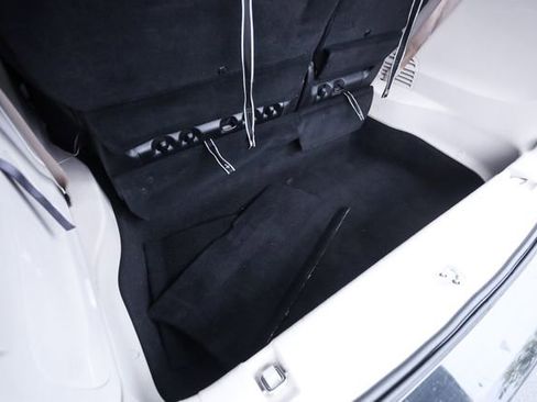 Used 2022 Chrysler Pacifica Touring-L w/ Uconnect Theater Family Group FWD image 65