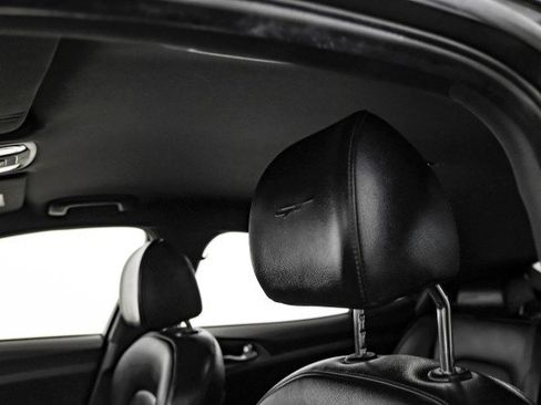 Used 2018 Kia Stinger GT image 31