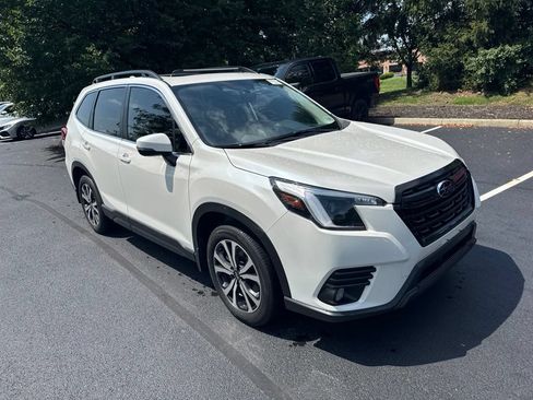 Used 2023 Subaru Forester Limited w/ Popular Package #2 AWD/4WD image 3