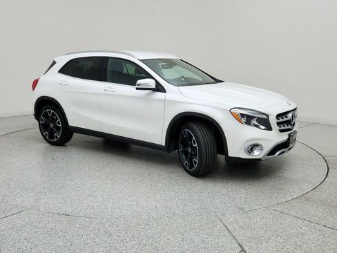 Used 2020 Mercedes-Benz GLA 250 image 4