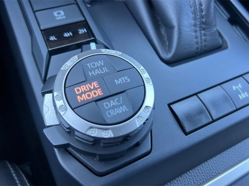 Used 2024 Toyota Tacoma TRD Off-Road image 32