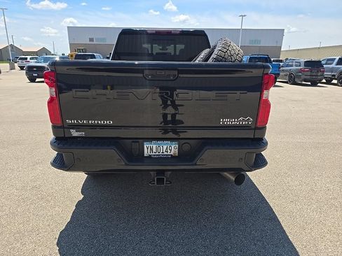Used 2023 Chevrolet Silverado 3500 High Country AWD/4WD image 5