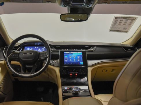 Used 2022 Jeep Grand Cherokee L Limited image 30