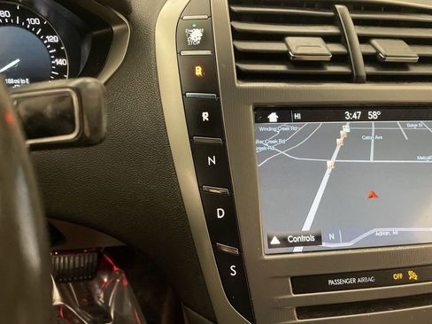 Used 2018 Lincoln MKZ Reserve w/ Climate Package image 10