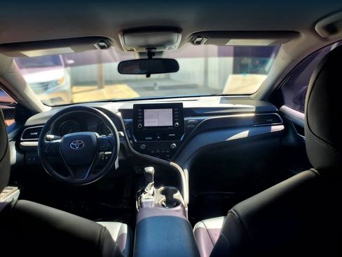 Used 2021 Toyota Camry SE FWD image 2
