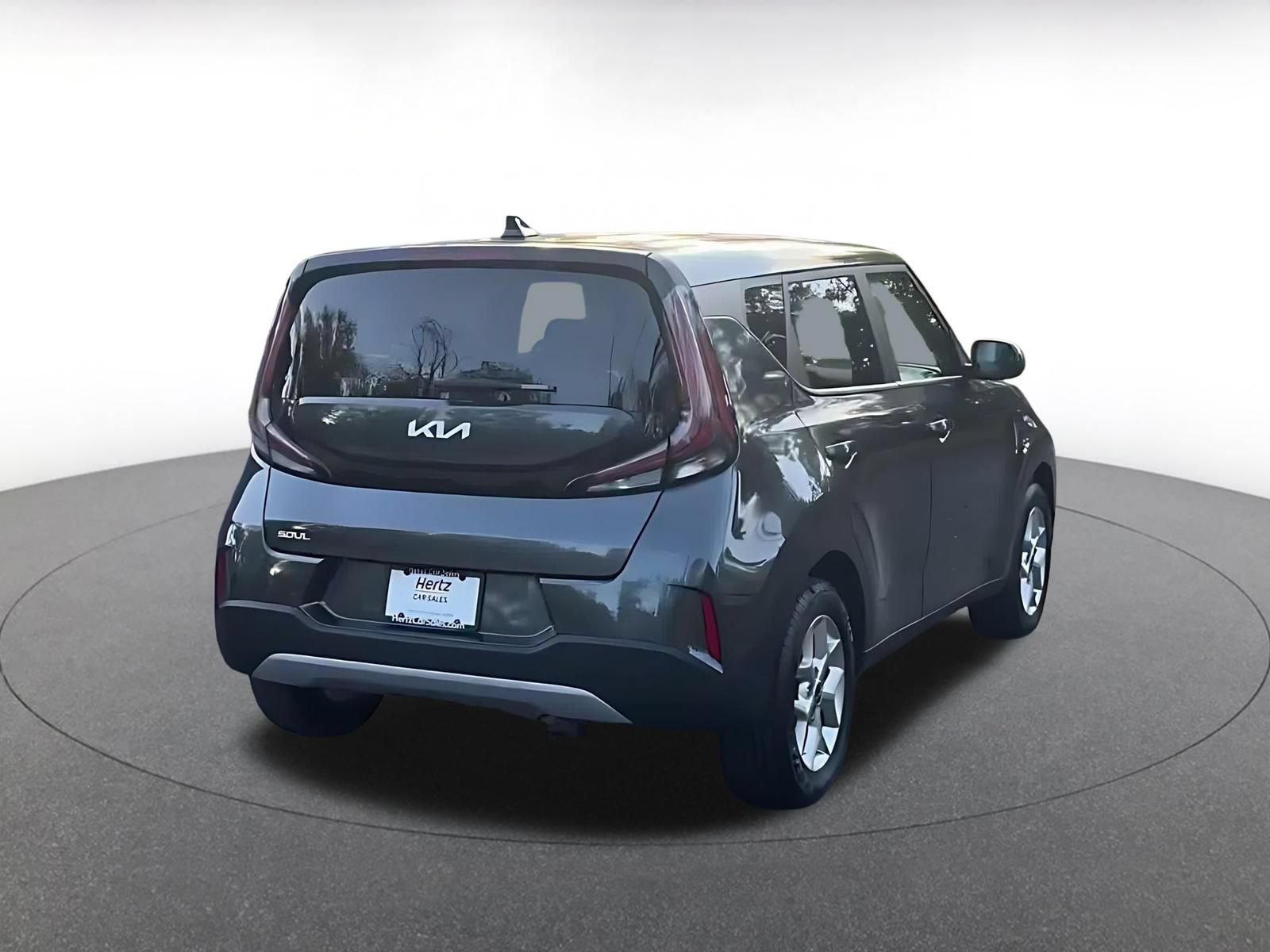 Used 2025 Kia Soul LX w/ LX Technology Package FWD image 13