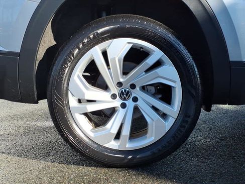 Used 2021 Volkswagen Atlas SE w/ Panoramic Sunroof Package image 10