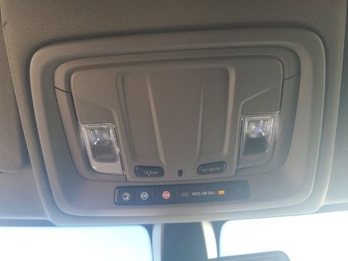 Used 2021 Chevrolet Silverado 1500 RST image 30