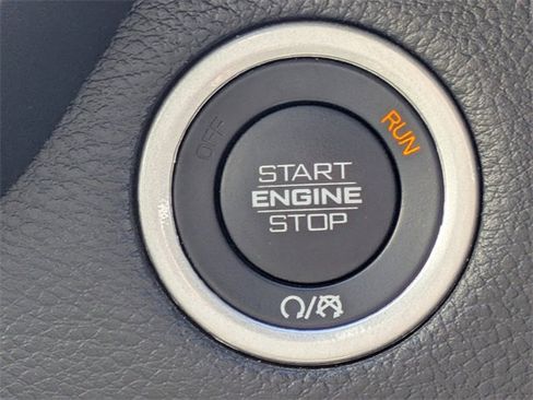 Used 2025 RAM 1500 Laramie image 33