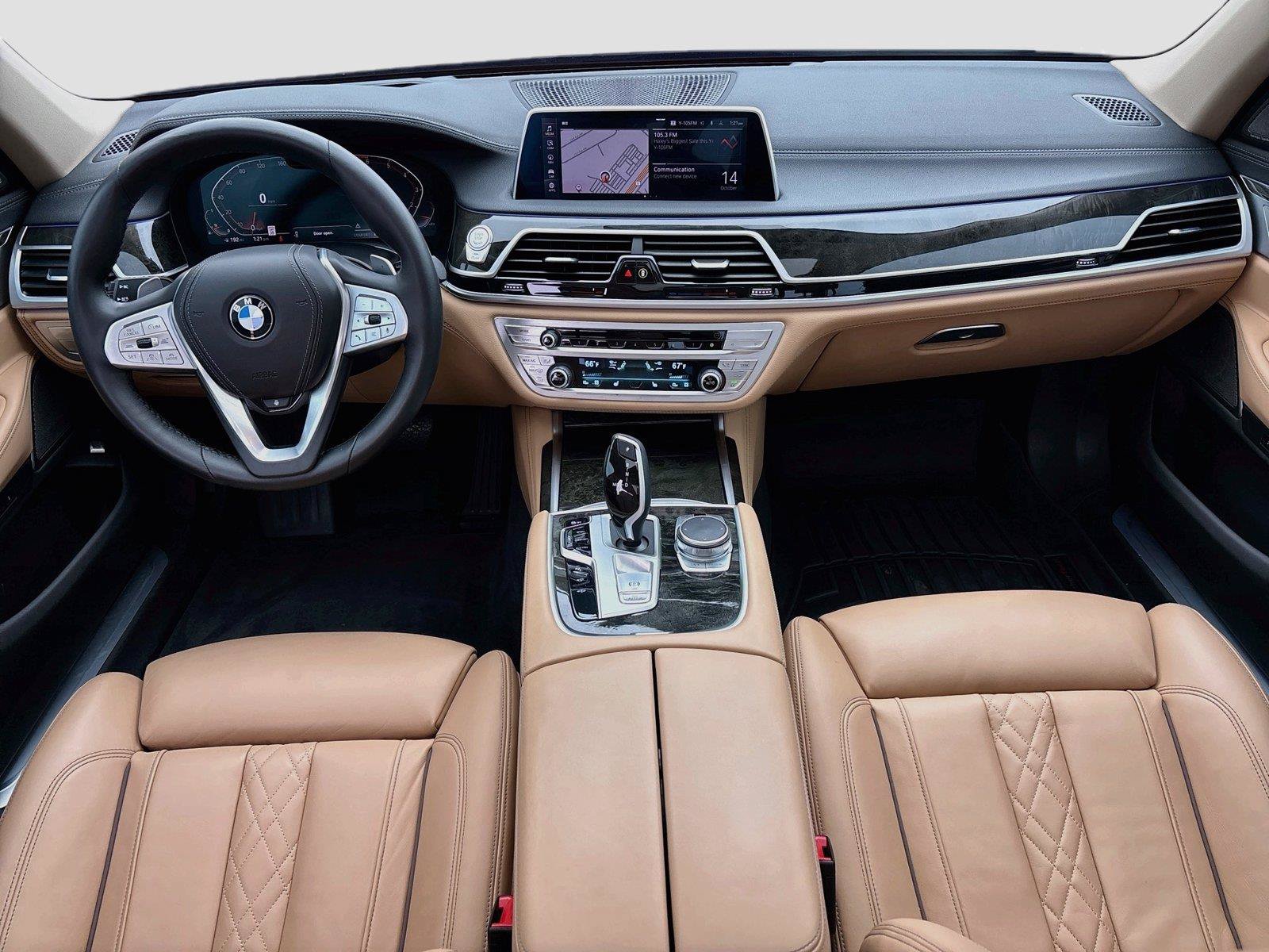 Used 2022 BMW 750i xDrive AWD/4WD image 32