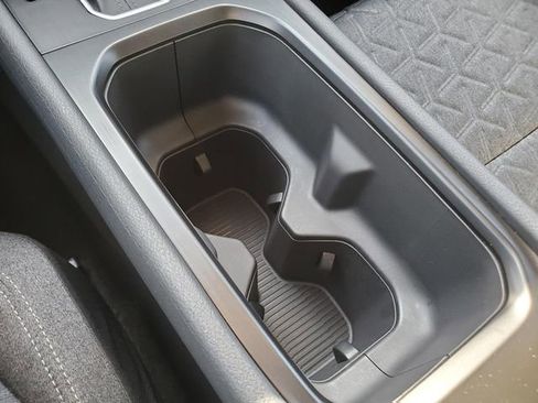 Certified 2025 Nissan Kicks SV image 20