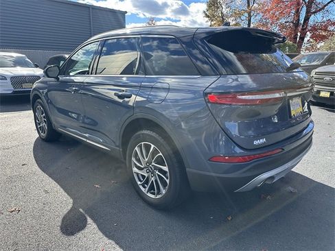 Certified 2022 Lincoln Corsair AWD w/ Equipment Group 101A image 7