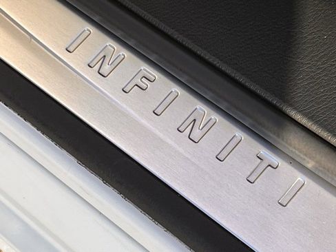 Certified 2019 INFINITI Q70 Luxe image 26