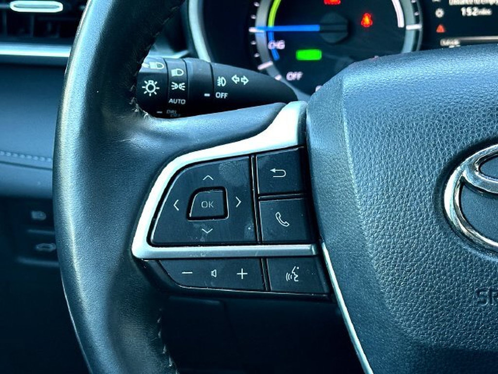 Used 2023 Toyota Highlander XLE FWD image 24