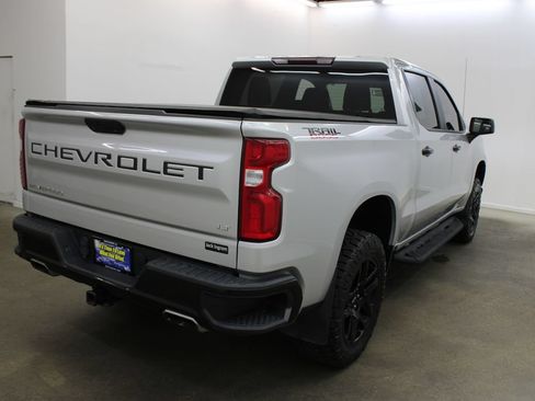 Used 2021 Chevrolet Silverado 1500 LT Trail Boss w/ Bed Protection Package AWD/4WD image 5