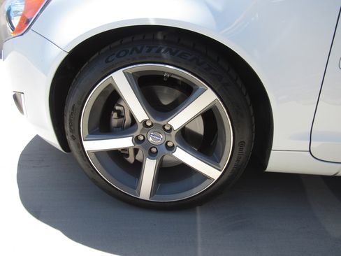 Used 2013 Volvo C70 T5 FWD image 5
