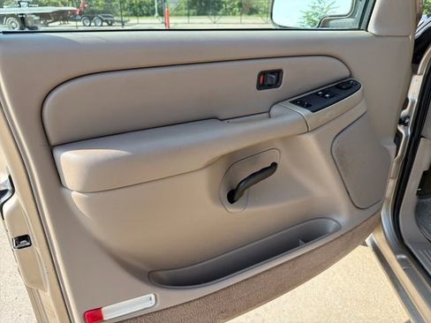 Used 2004 Chevrolet Silverado 1500 LS w/ Light Duty Power Package RWD image 12