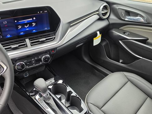 New 2026 Chevrolet Trax ACTIV w/ Driver Confidence Package FWD image 35