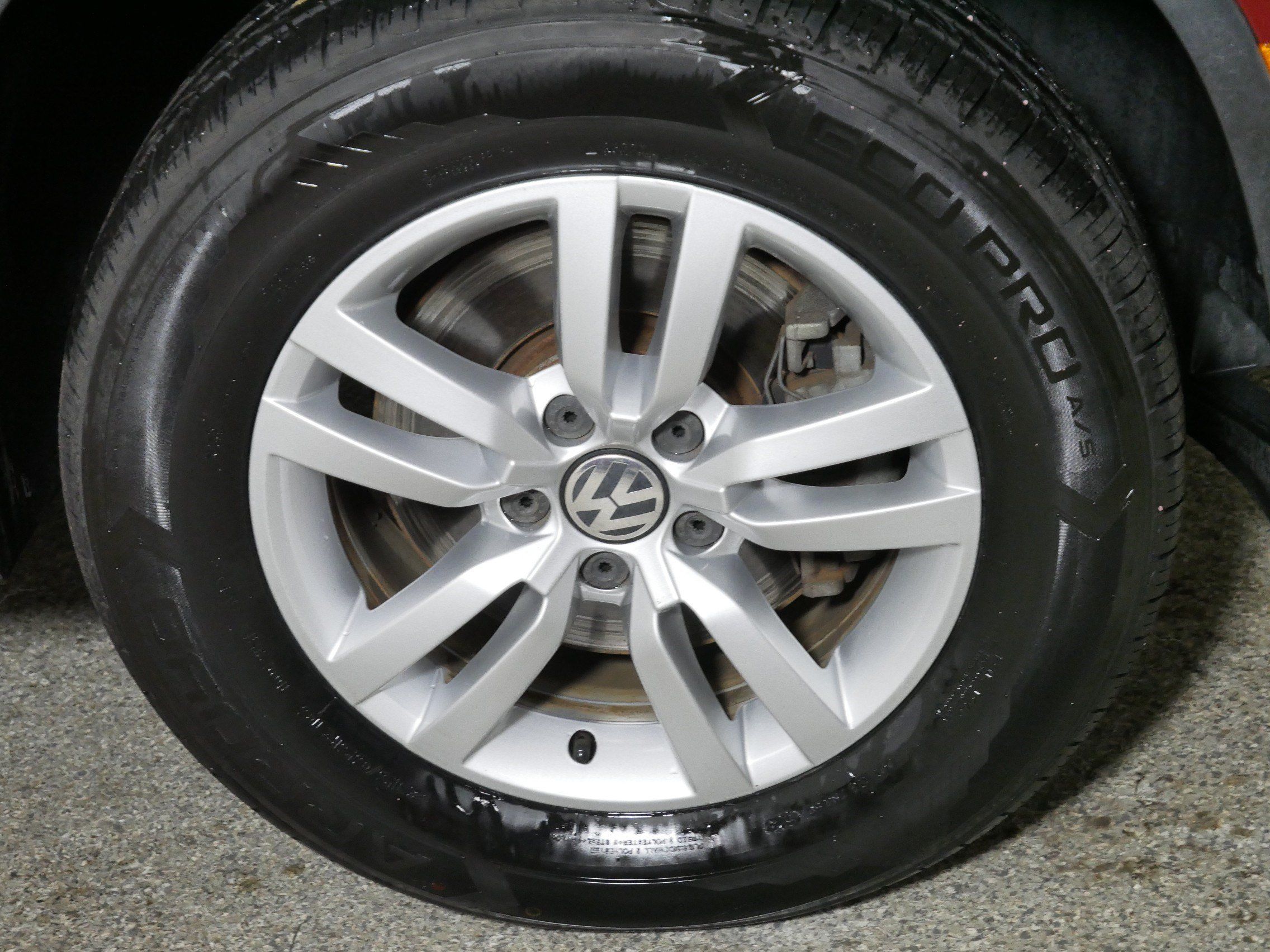 Used 2016 Volkswagen Tiguan S FWD image 15