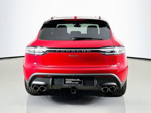 Certified 2025 Porsche Macan image 10