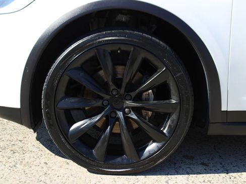 Used 2019 Tesla Model X Long Range image 37