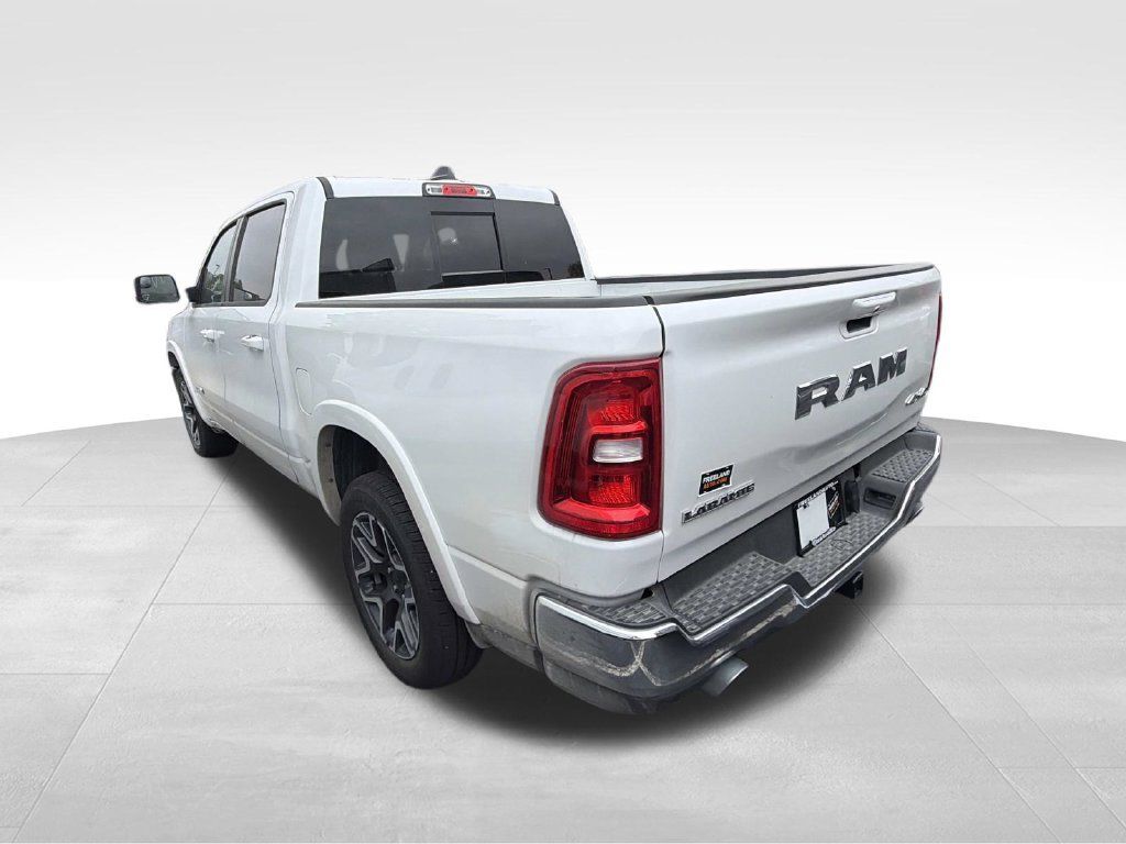 Used 2026 RAM 1500 Laramie AWD/4WD image 4