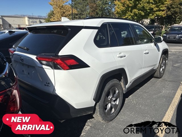 Used 2025 Toyota RAV4 LE AWD/4WD image 3