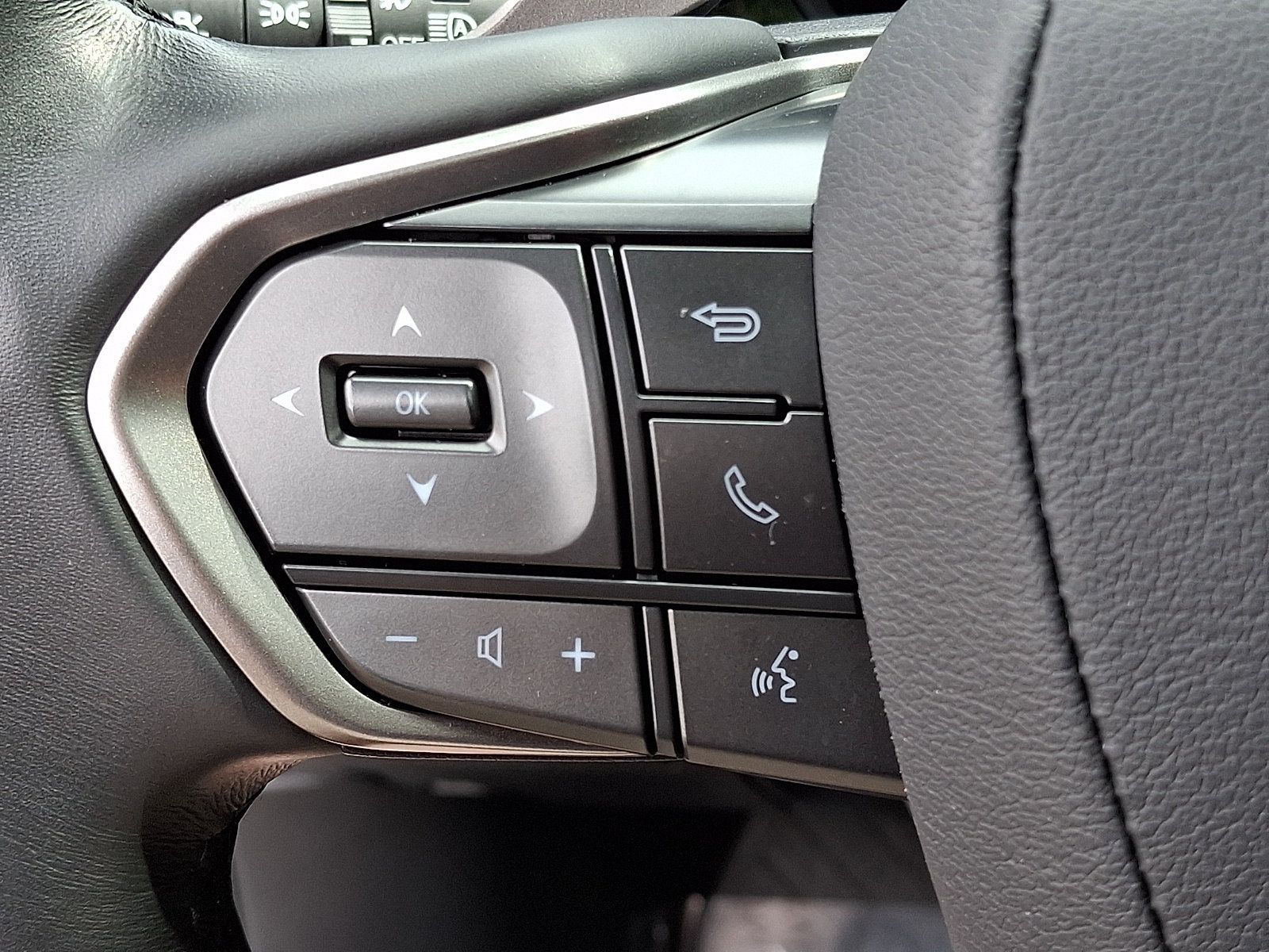 Certified 2025 Lexus RX 350 Premium w/ Accessory Package AWD/4WD image 21