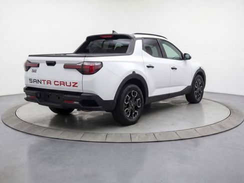 Used 2024 Hyundai Santa Cruz SEL w/ Activity Package image 4