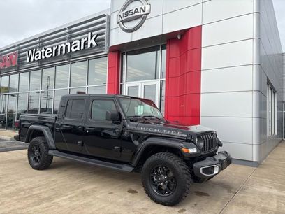 Used 2025 Jeep Gladiator Sport