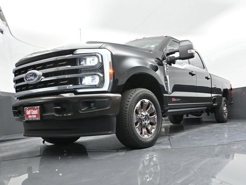 Used 2024 Ford F350 King Ranch image 30