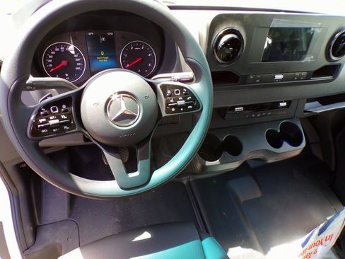 Used 2024 Mercedes-Benz Sprinter 3500 image 10