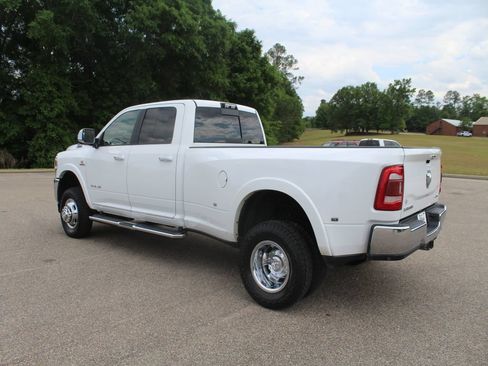 Used 2019 RAM 3500 Laramie AWD/4WD image 12