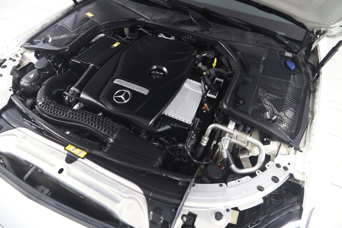 Used 2016 Mercedes-Benz C 300 4MATIC Sedan image 17