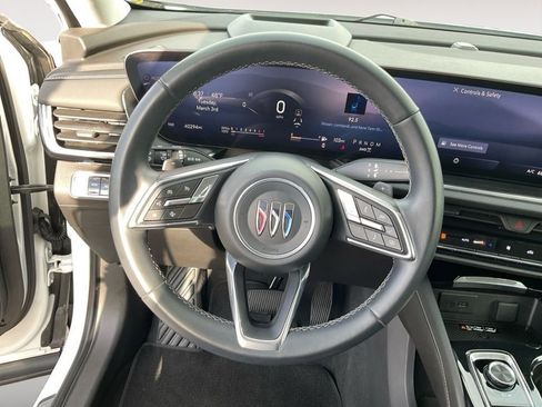 Used 2024 Buick Envision Preferred image 12