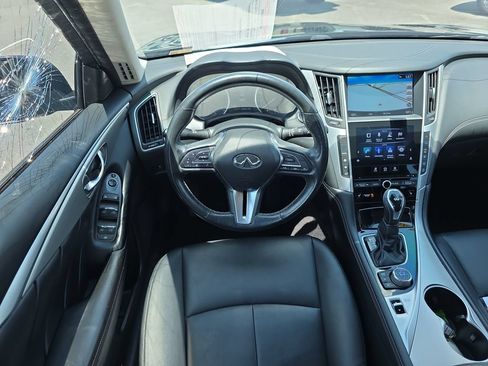 Used 2019 INFINITI Q50 Luxe w/ Essential Package (3.0T Luxe) AWD/4WD image 11