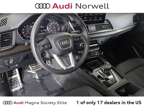 Used 2024 Audi Q5 2.0T Premium AWD/4WD image 2