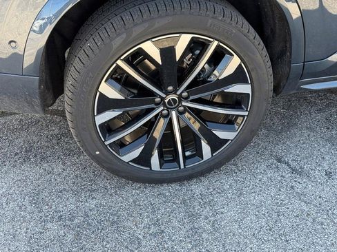 New 2025 Volvo XC90 T8 Ultra w/ Protection Package Premier image 4