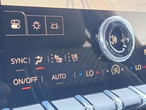New 2026 GMC Acadia Denali w/ Super Cruise Package FWD image 27