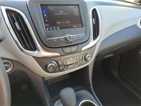 Used 2023 Chevrolet Equinox LS image 13