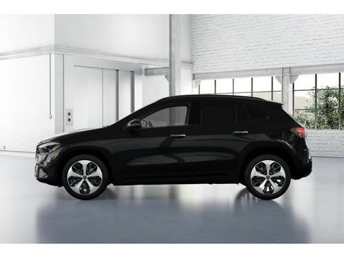 New 2026 Mercedes-Benz GLA 250 4MATIC image 34