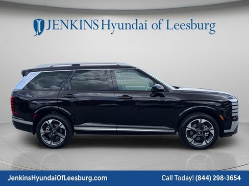 New 2026 Hyundai Palisade Limited FWD image 3