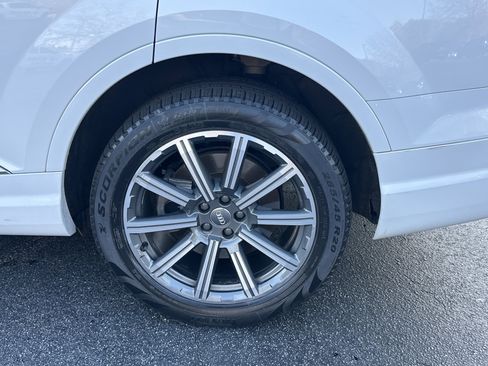 Used 2017 Audi Q7 2.0T Premium Plus w/ Premium Plus Package image 22