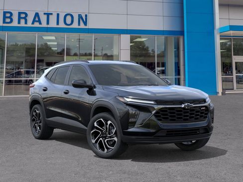 New 2026 Chevrolet Trax RS w/ Driver Confidence Package image 7