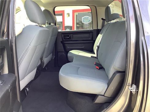 Used 2019 RAM 1500 Express w/ Express Value Package RWD image 9