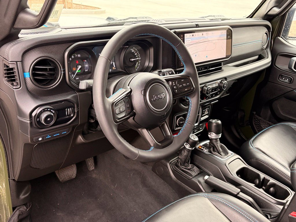 Used 2024 Jeep Wrangler Unlimited Rubicon 4xe AWD/4WD image 13